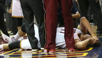 Cleveland Cavaliers' centre Anderson Varejao out for season