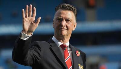 Louis van Gaal hasn`t given up on EPL title