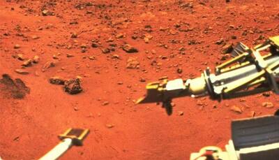 UFO watchers spot 'coffin' on Mars?