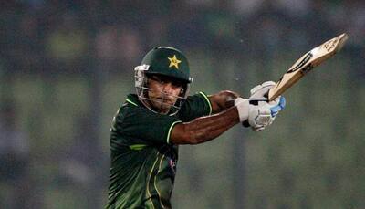 Pakistan`s Mohammad Hafeez flies to India for bowling action test