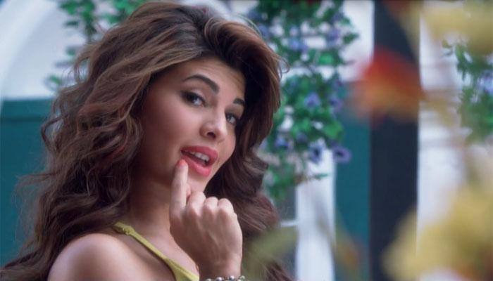 Watch: The ravishing Jacqueline in &#039;Chittiyaan Kalaiyaan&#039; from &#039;Roy&#039;