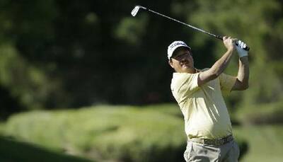 Tim Clark, Troy Merritt tied for Sony Open early second round lead