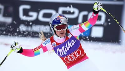 Lindsey Vonn powers to St Moritz super-G win
