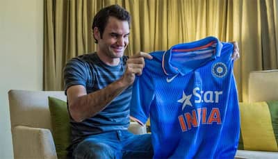 Roger Federer jumps on Indian bandwagon, flaunts team jersey