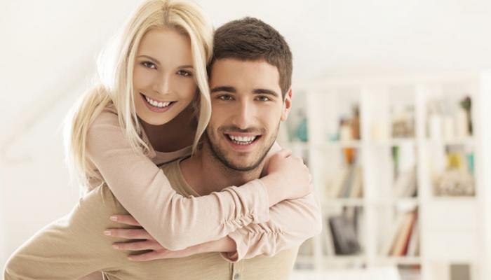 Couples as happy as they appear on Facebook Couples as happy as they appear on Facebook