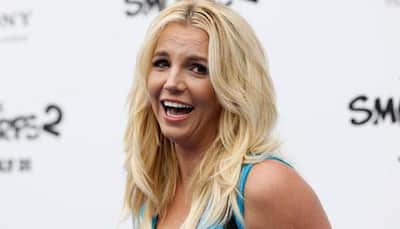 Britney Spears's sons bond with her boyfriend