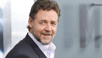 Russell Crowe saw father perform dowsing