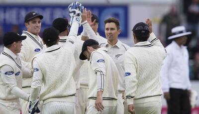 2nd Test, Day 2: Trent Boult, Tim Southee rock England in final session