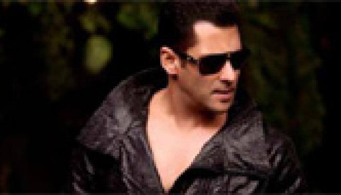 Will leave Twitter if fans don&#039;t stop trolling Shah Rukh, Aamir: Salman Khan