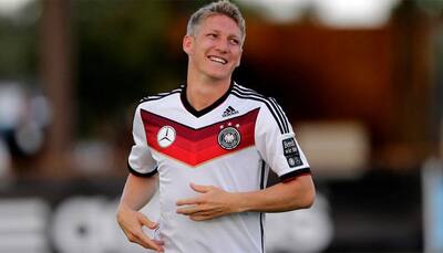 Bayern Munich`s `football god` Bastian Schweinsteiger off to Manchester United