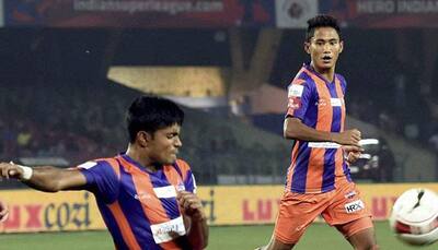 FC Pune City sign two English footballers