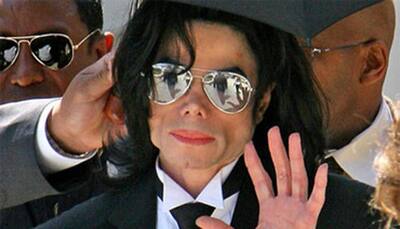 MJ's iconic white glove set for auction at $20K
