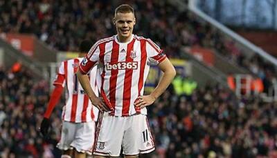Stoke City's Ryan Shawcross to miss two months after back surgery