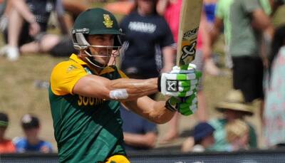 Injured Faf du Plessis out for at least four weeks