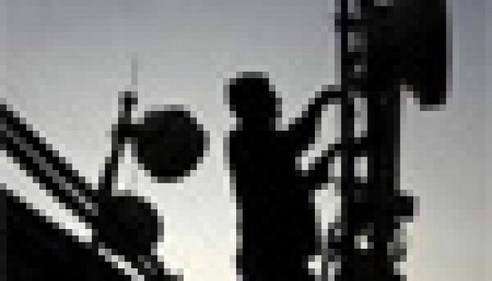 Cabinet approves Rs 3,705 cr per MHZ as base price for 3G spectrum auction