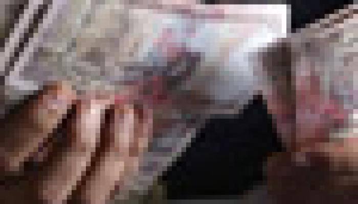 Mutual funds pump over Rs 33,000 crore in debt markets