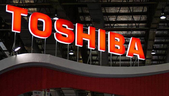 Toshiba reports $102 million quarterly net loss