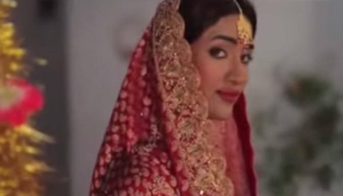 Pakistanis feel this condom ad is &#039;immoral&#039;: What&#039;s your view India? - Watch Video