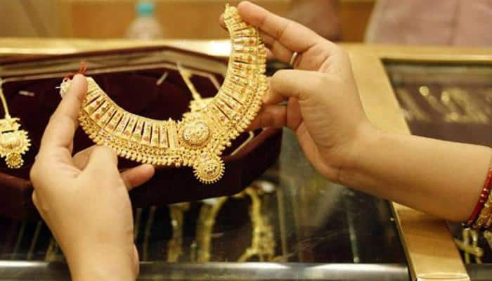 Gold imports jump 140% to $4.95 bn in August