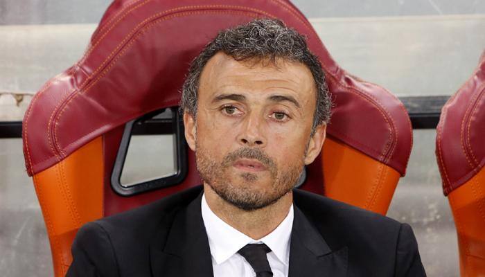 Barca coach Luis Enrique frustrated in Roma stalemate