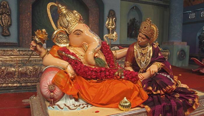 Lalbaugcha Raja 2015 live streaming: Catch Ganpati Bappa's LIVE darshan