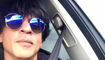 Shah Rukh Khan thanks god for good co-passenger!
