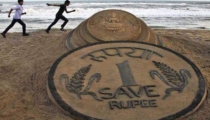 Biz sentiment drops on rupee fall, weak global demand: Survey