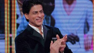 Shah Rukh Khan wishes 'Eid Mubarak'!