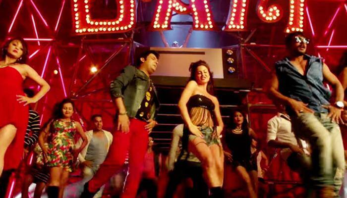 Bollywood congratulates Kapil Sharma for 'Kis Kisko Pyaar Karoon' success