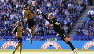 Alexis Sanchez treble inspires Arsenal romp at Leicester