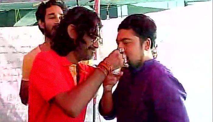 FTII students end hunger strike, meeting with govt on Tuesday