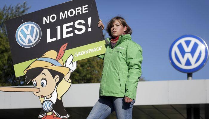 No indication Volkswagen scandal will affect Wolfsburg: Klaus Allofs