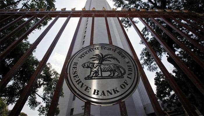 Rajan may cut interest rate tomorrow to spur economy