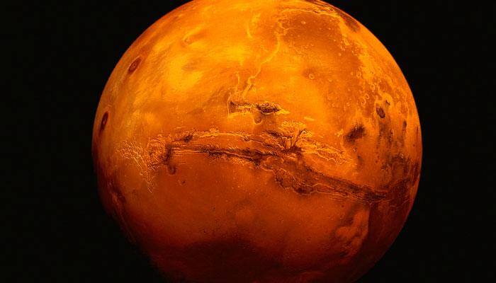 NASA prepares 'real Martians' to land and stand on Red Planet