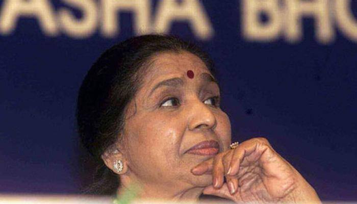 PM Modi tweets Asha Bhosle over her son&#039;s death