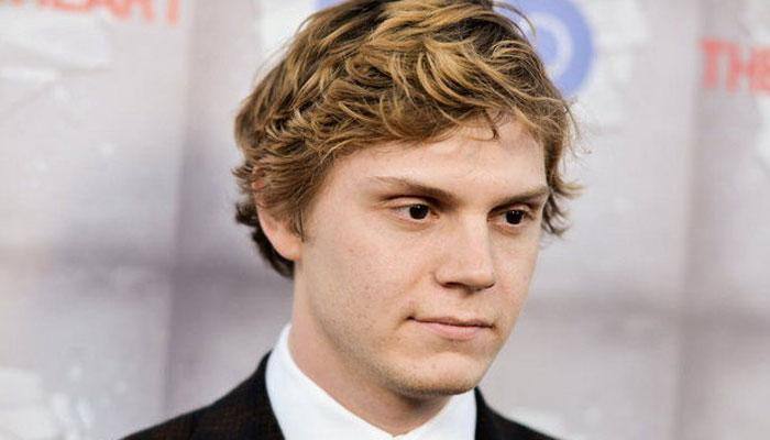 Evan Peters, Emma Roberts are going &#039;great&#039;