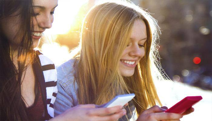 Compulsive texting habits can mar your daughter&#039;s grades