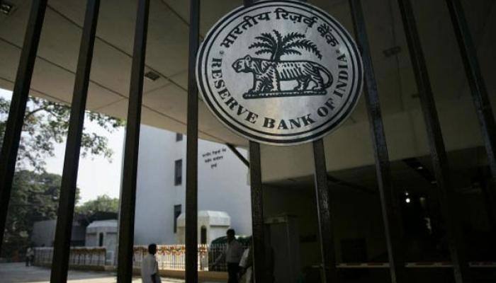 RBI net seller of dollars in August, sells USD 1.559 billion