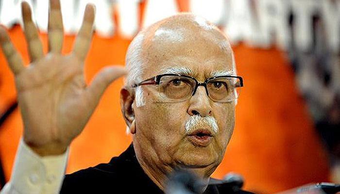 Emergency history should be part of school, college curricula: LK Advani