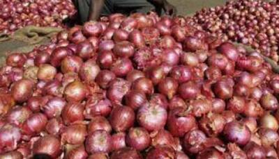 Wholesale onion prices fall below Rs 30/kg at Lasalgaon