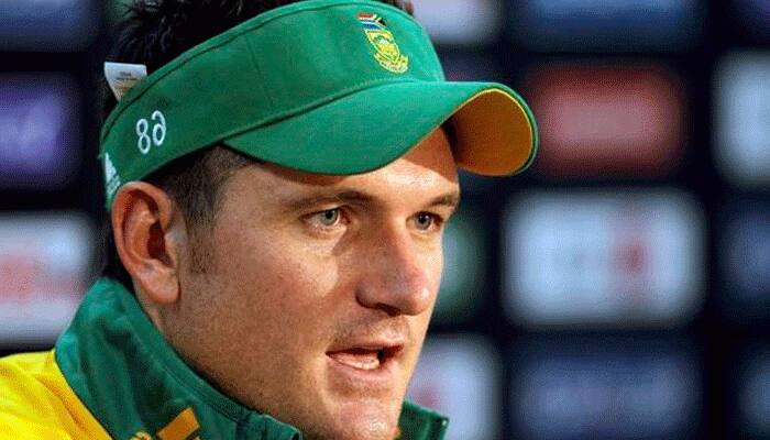 Zaheer Khan&#039;s bunny Graeme Smith wishes him post retirement in most sporting manner