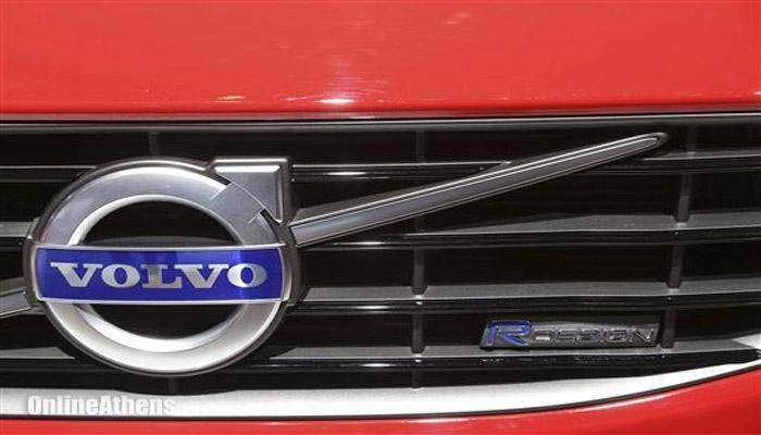 Volvo to introduce an electric version of every model by 2019