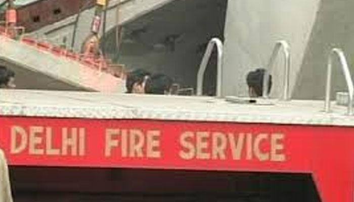Massive fire breaks out at Delhi's Mongolpuri area, 400 'jhuggis' gutted