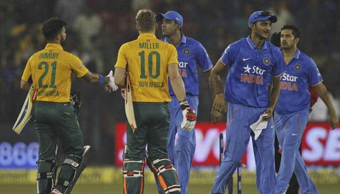 India vs SA 2015: S Ravi replaces Aleem Dar for 4th ODI