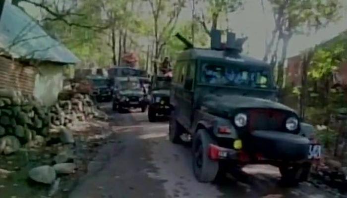 One militant killed in encounter in J&amp;K's Baramulla; 2 Army jawans also injured