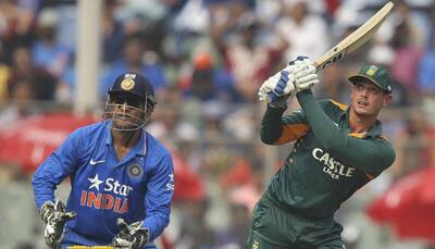 MS Dhoni wasn't flexible enough in handling bowlers: Sunil Gavaskar