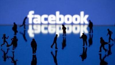 Facebook expands smartphone alerts to news, weather