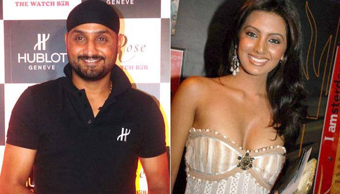 Bhajji choses simple look, Geeta to go traditional for wedding