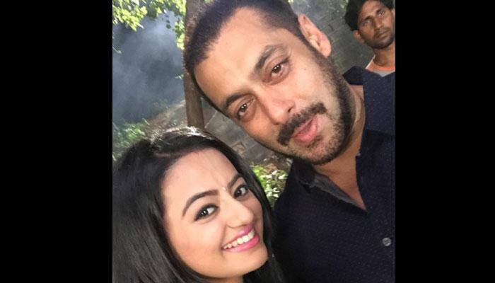 Salman Khan dances with Swara of ‘Swaragini’ – WATCH video