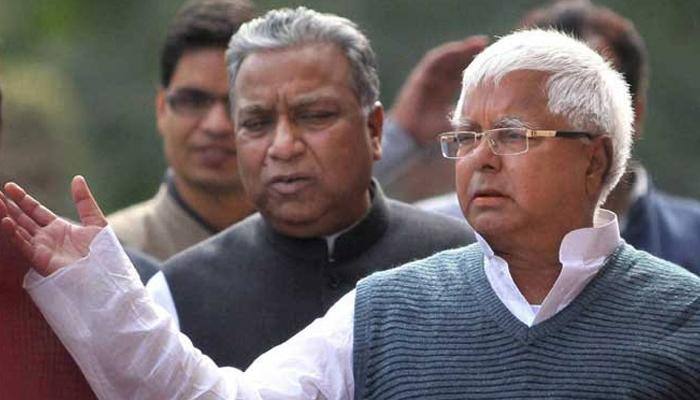 Grand Alliance will win 190 seats; Nitish will be CM: Lalu